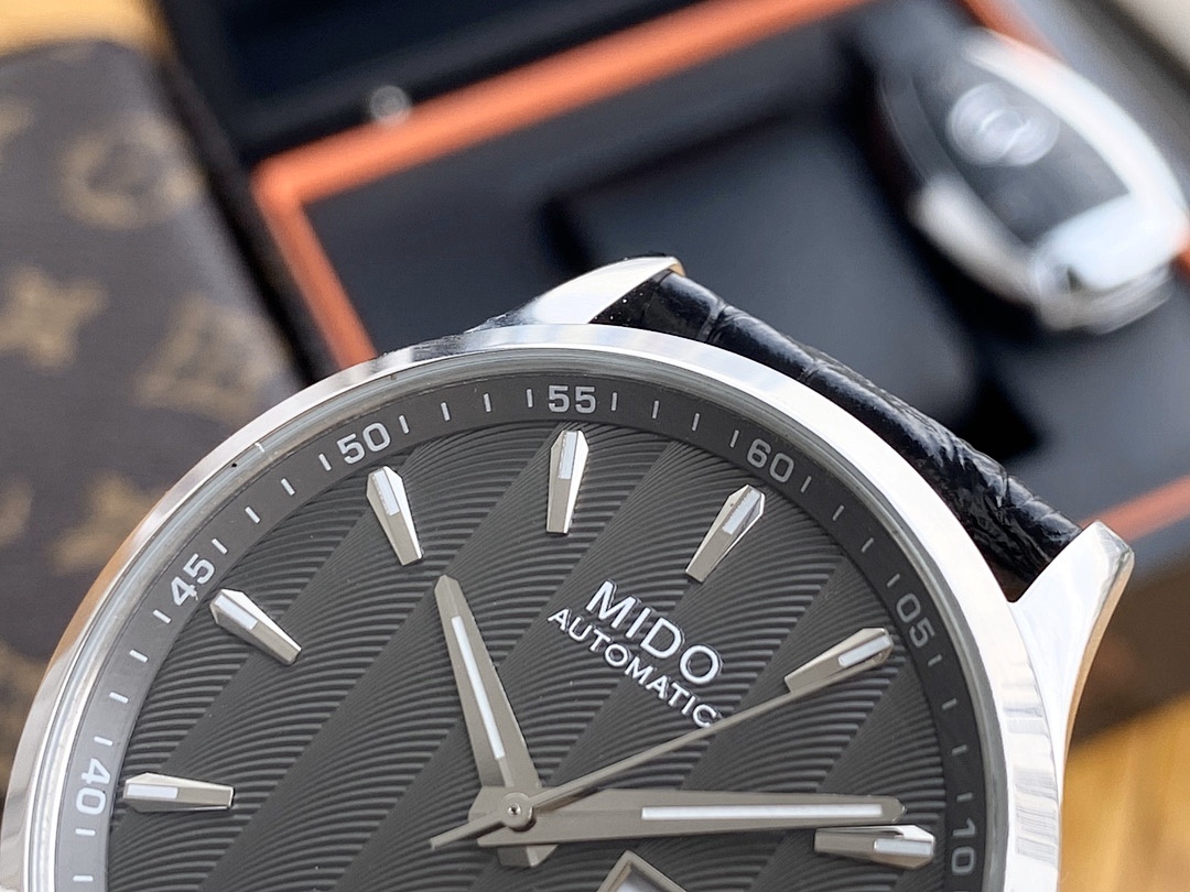 Mido Commander Watch view