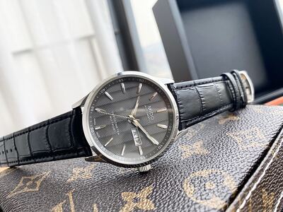 Mido Commander Watch view 7