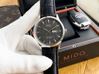 Mido Commander Watch view 9