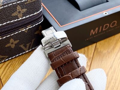 Mido Commander Watch view 2
