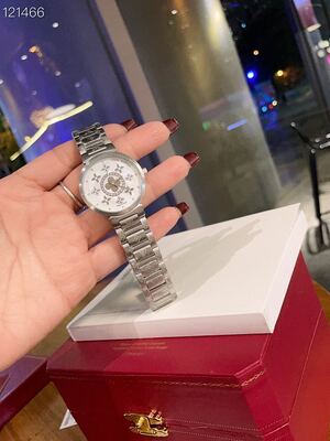 Louis Vuitton Tambour Watch view 4