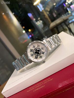 Louis Vuitton Tambour Watch view 6