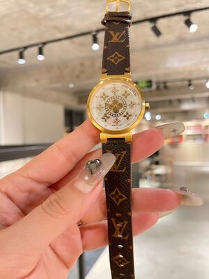Louis Vuitton Tambour Watch view 7