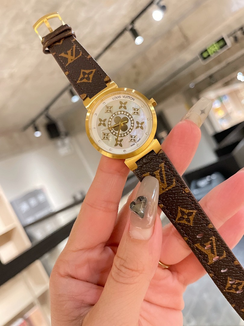 Louis Vuitton Tambour Watch view