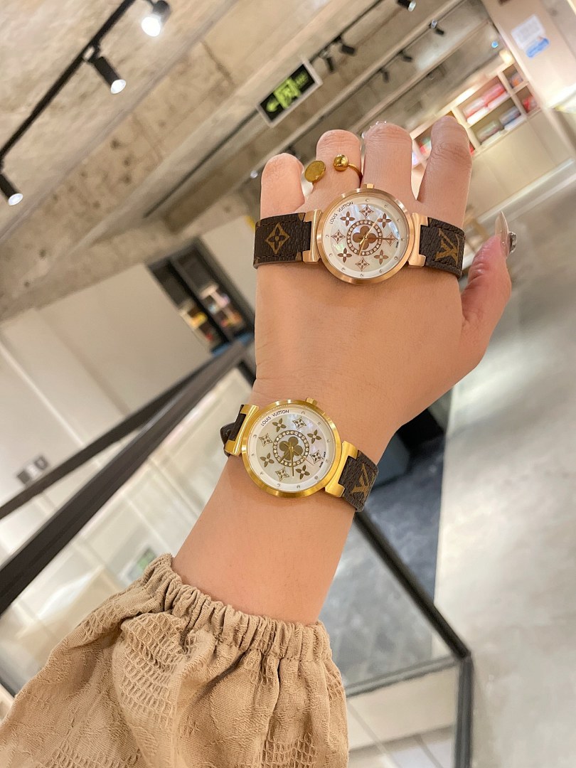 Louis Vuitton Tambour Watch view