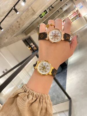 Louis Vuitton Tambour Watch view 9