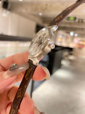 Louis Vuitton Tambour Watch view 4