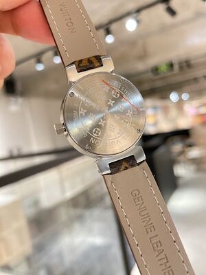 Louis Vuitton Tambour Watch view 5
