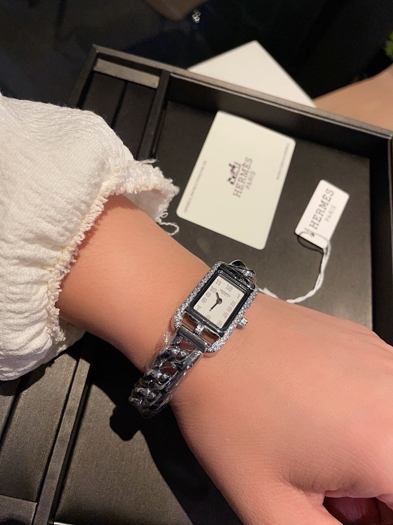 Hermes Cape Cod Watch view
