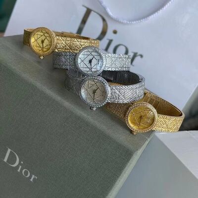 Dior La D de Dior Watch view 3