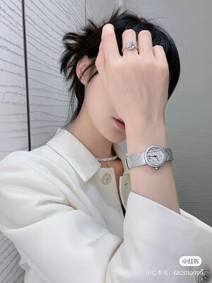 Dior La D de Dior Watch view 2