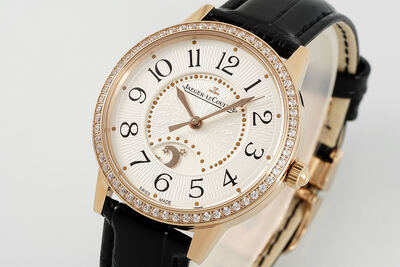 Jaeger-LeCoultre Rendez-Vous Moon Watch view 3