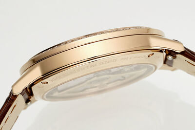 Jaeger-LeCoultre Rendez-Vous Moon Watch view 2