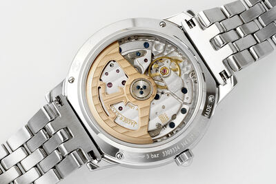 Jaeger-LeCoultre Rendez-Vous Moon Watch view 7