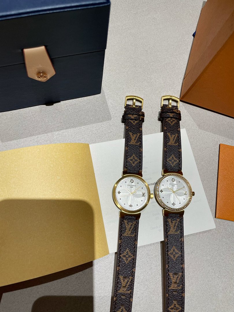 Louis Vuitton Tambour Watch view