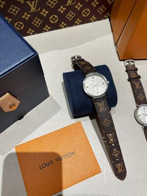 Louis Vuitton Tambour Watch view 4