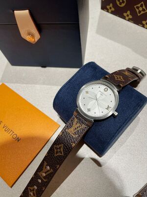 Louis Vuitton Tambour Watch view 8