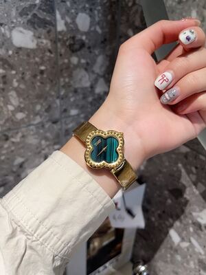 Van Cleef & Arpels Alhambra Watch view 6