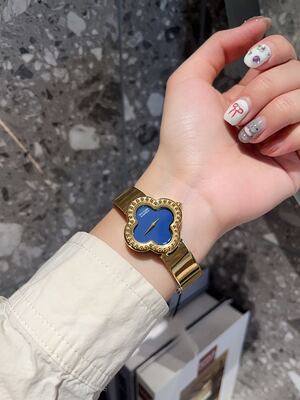 Van Cleef & Arpels Alhambra Watch view 8