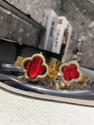 Van Cleef & Arpels Alhambra Watch view 3