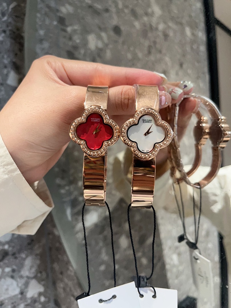 Van Cleef & Arpels Alhambra Watch