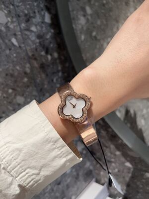 Van Cleef & Arpels Alhambra Watch view 2