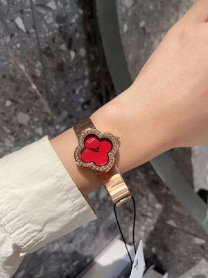 Van Cleef & Arpels Alhambra Watch view 8