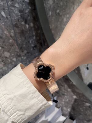 Van Cleef & Arpels Alhambra Watch view 9