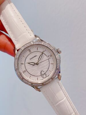 Chanel J12 Watch view 4