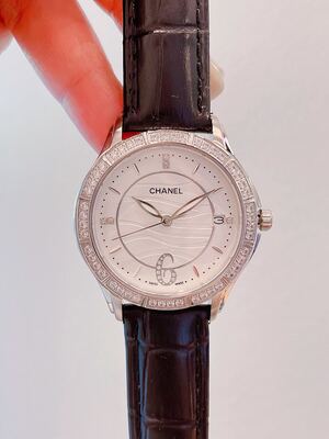 Chanel J12 Watch view 2