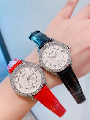Chanel J12 Watch view 9