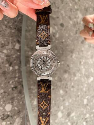 Louis Vuitton Tambour Watch view 18