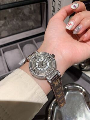 Louis Vuitton Tambour Watch view 10