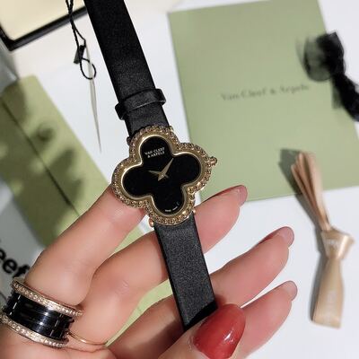Van Cleef & Arpels Alhambra Watch view 13