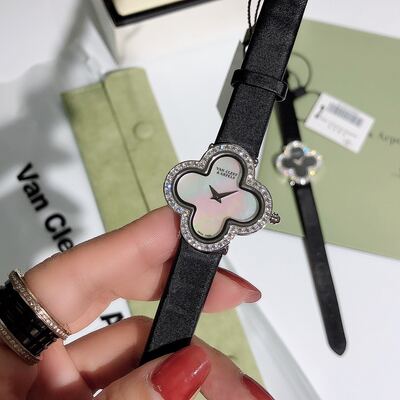 Van Cleef & Arpels Alhambra Watch view 21