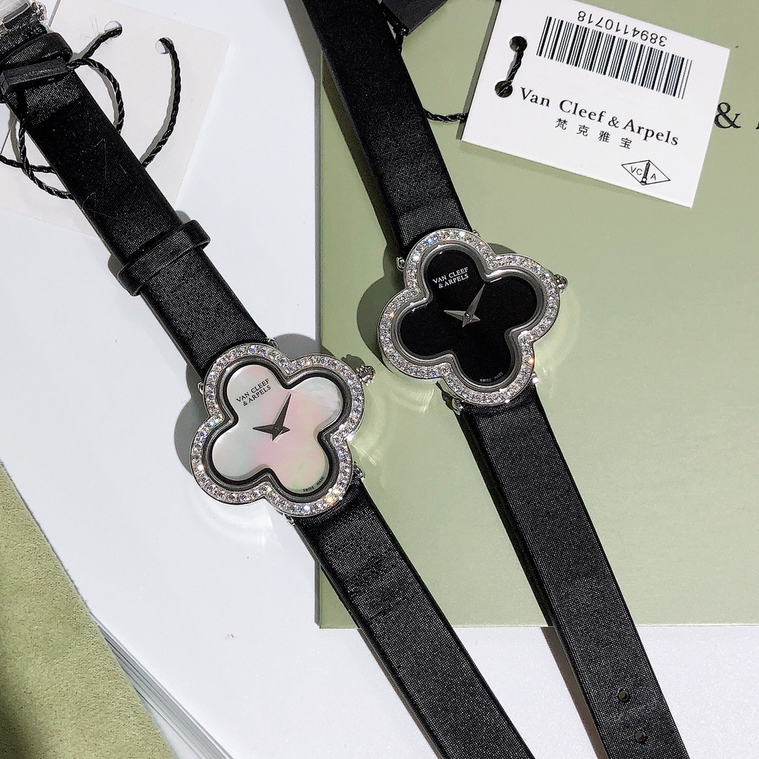 Van Cleef & Arpels Alhambra Watch view