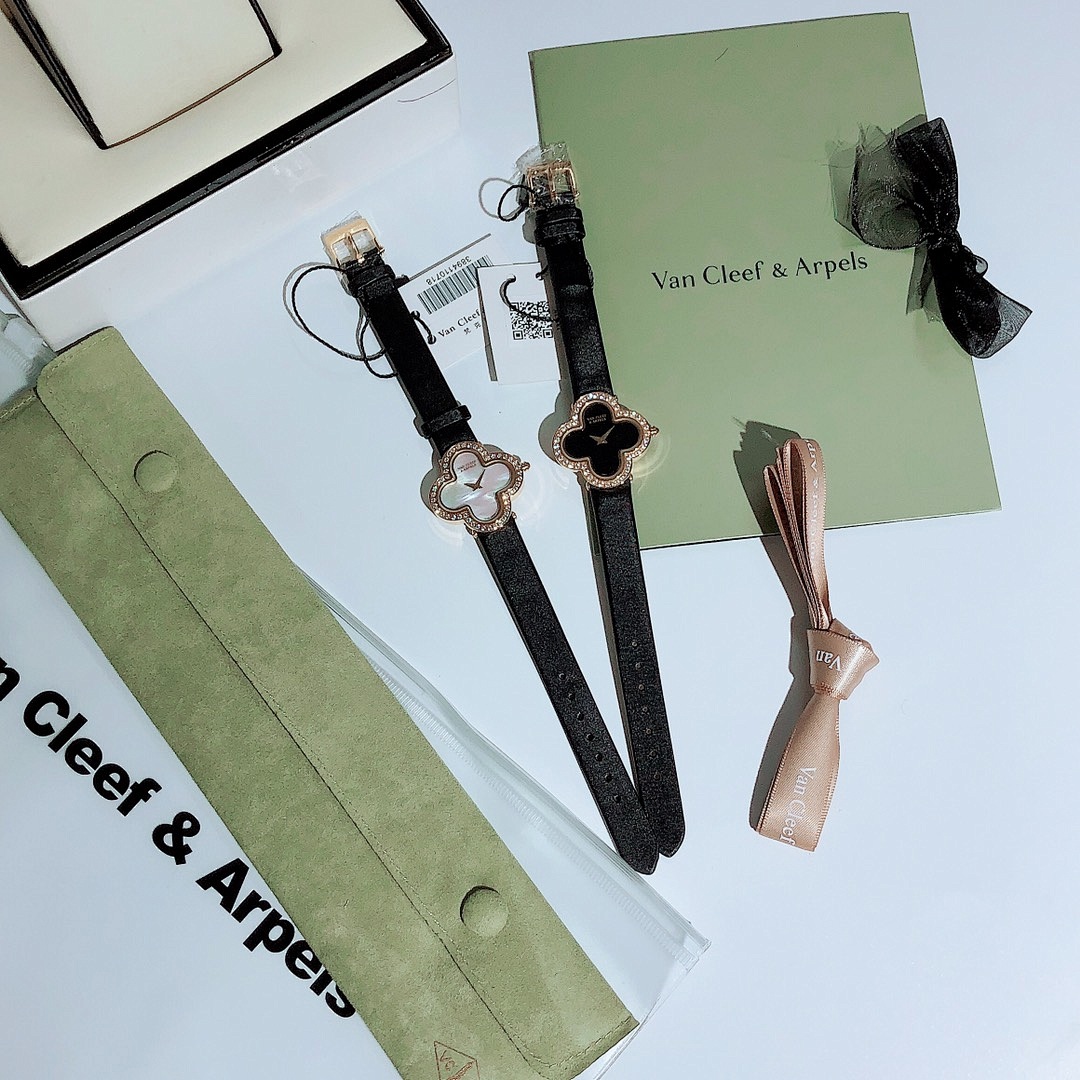 Van Cleef & Arpels Alhambra Watch view
