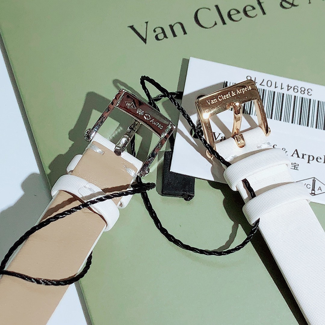 Van Cleef & Arpels Alhambra Watch view