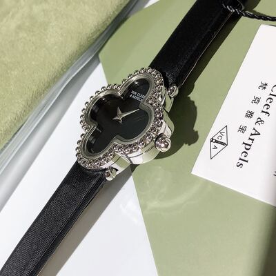 Van Cleef & Arpels Alhambra Watch view 6