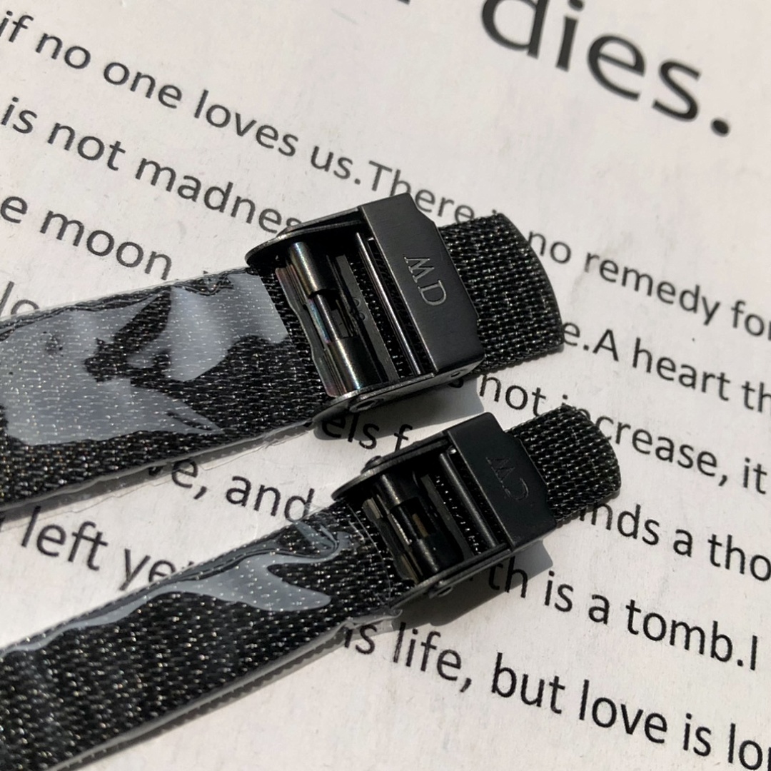 Daniel Wellington Rectangle Watch view