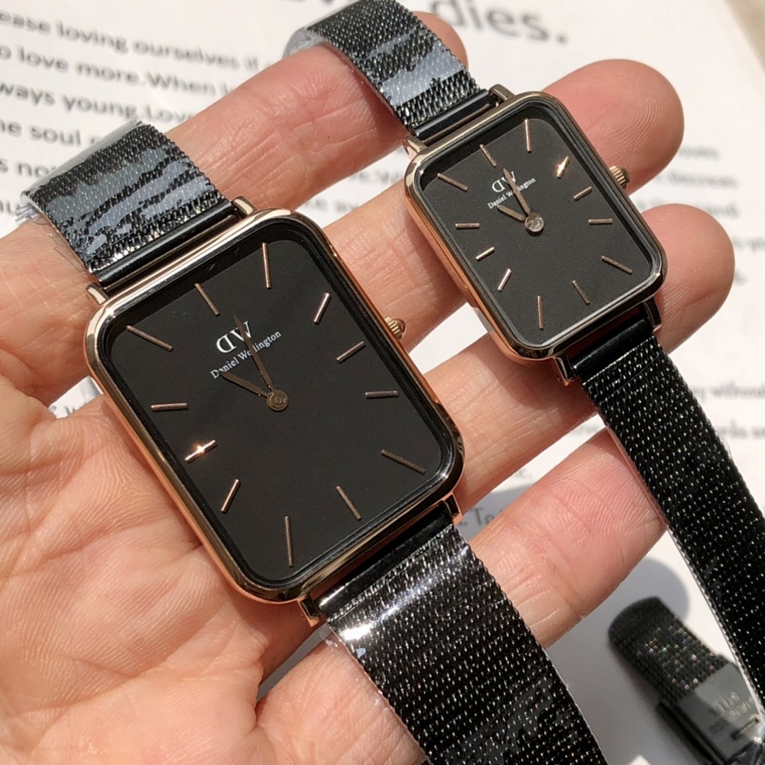 Daniel Wellington Rectangle Watch view