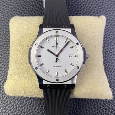 Hublot Classic Fusion Watch view 9