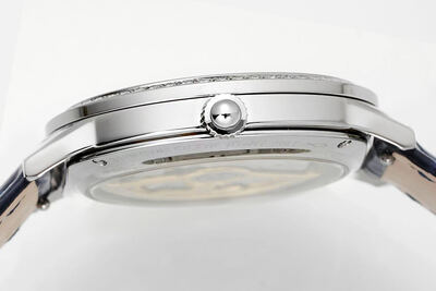 Jaeger-LeCoultre Rendez-Vous Watch view 3