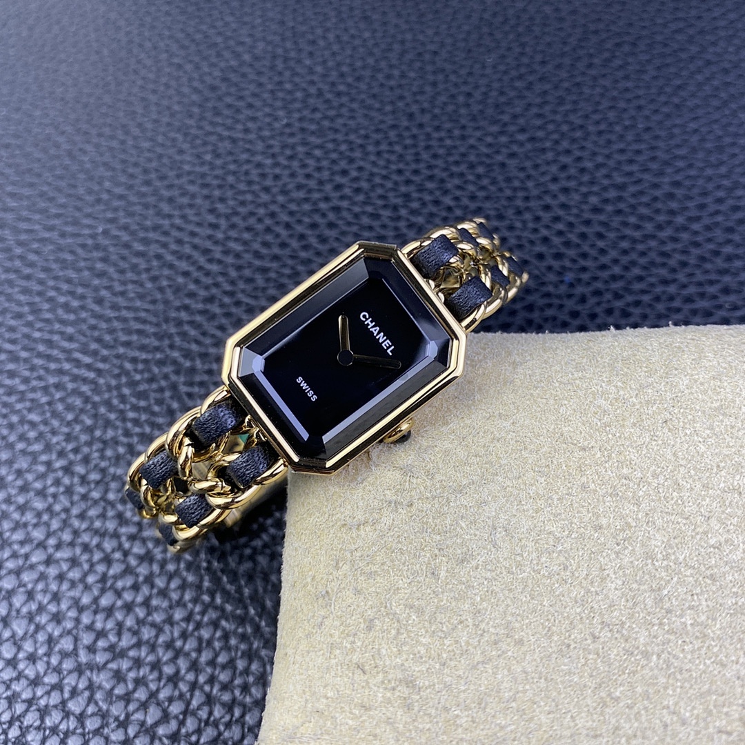 Chanel Première Watch view