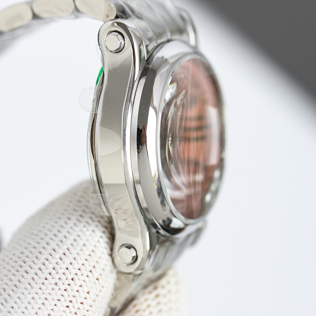 Chopard Happy Diamonds Watch view