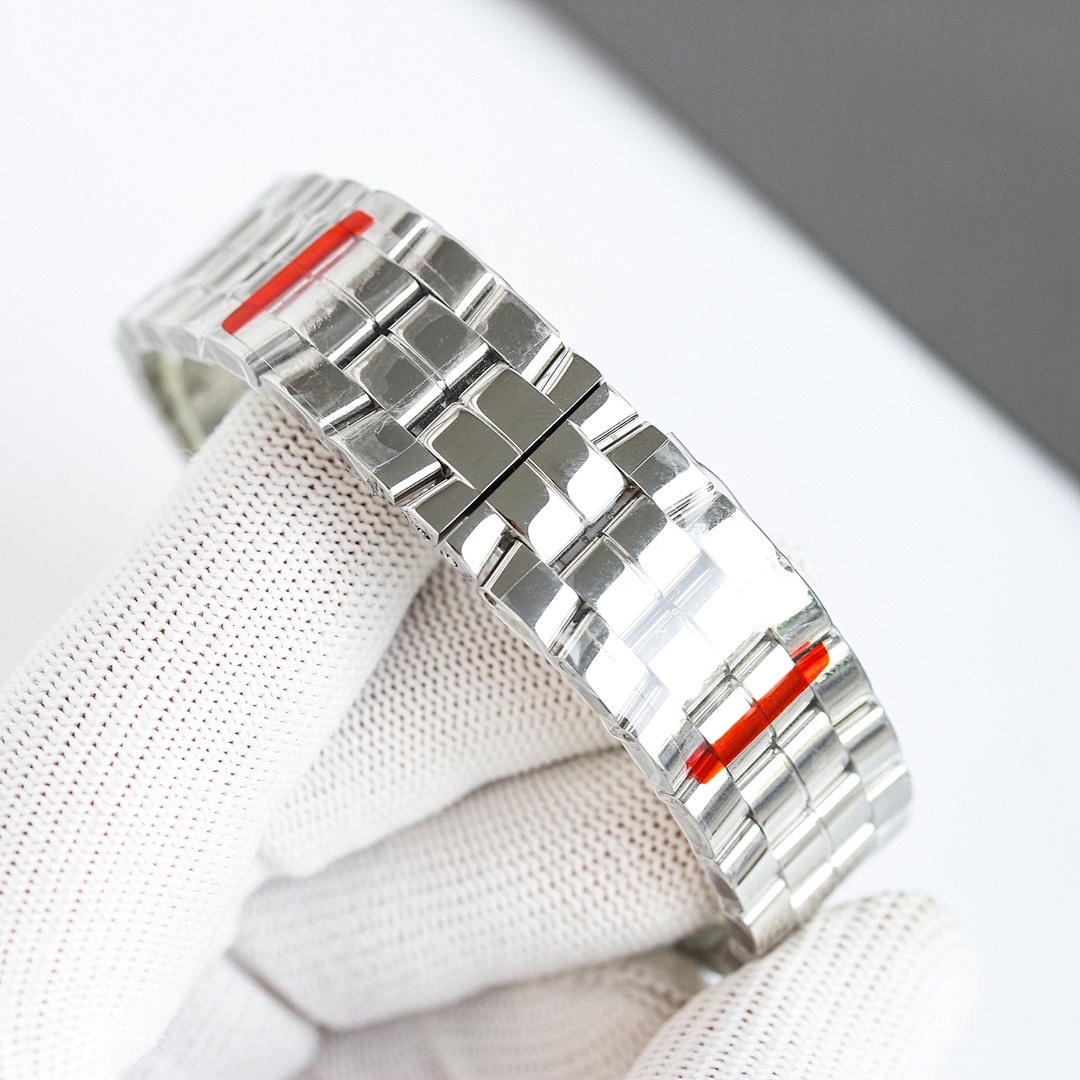 Chopard Happy Diamonds Watch view