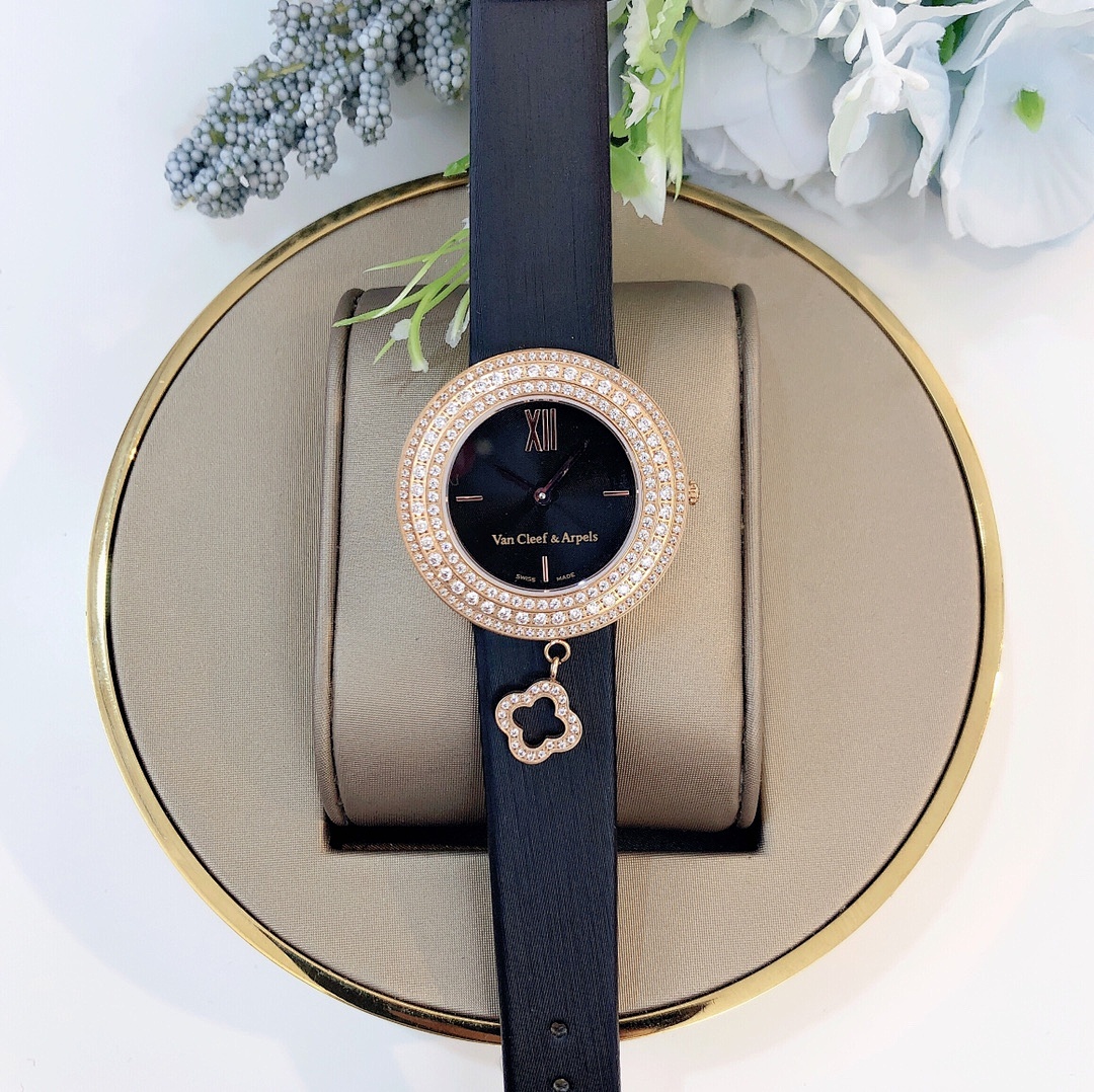 Van Cleef Alhambra Watch view