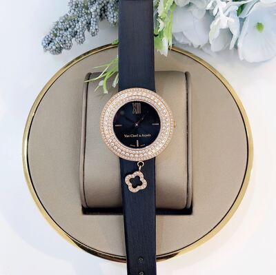 Van Cleef Alhambra Watch view 5