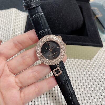 Van Cleef Alhambra Watch view 6