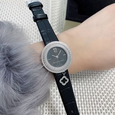 Van Cleef Alhambra Watch view 3